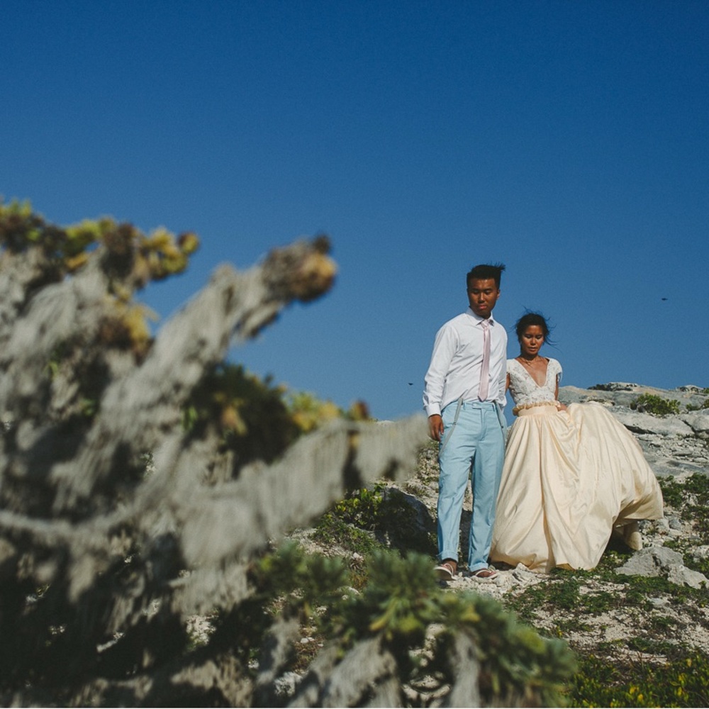 High-Waisted Paperbag Wedding Gown Skirt with Pockets - Picture 10 of 12